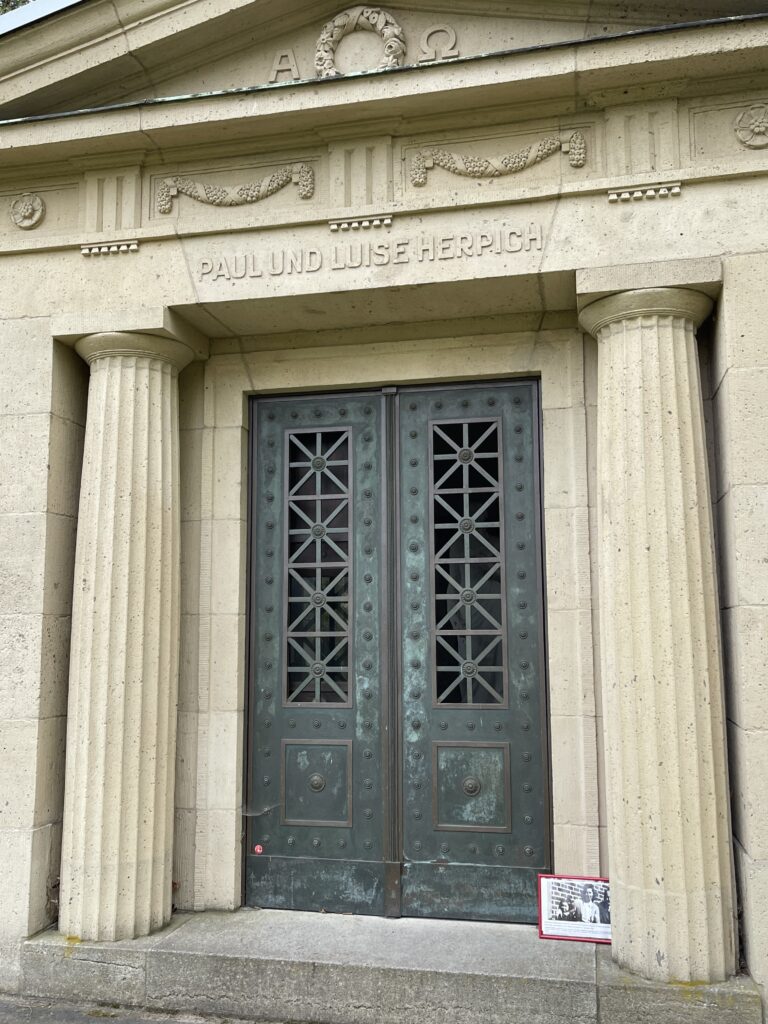 Wunderwelt Sankt Matthäus Kirchhof – Bild 7
