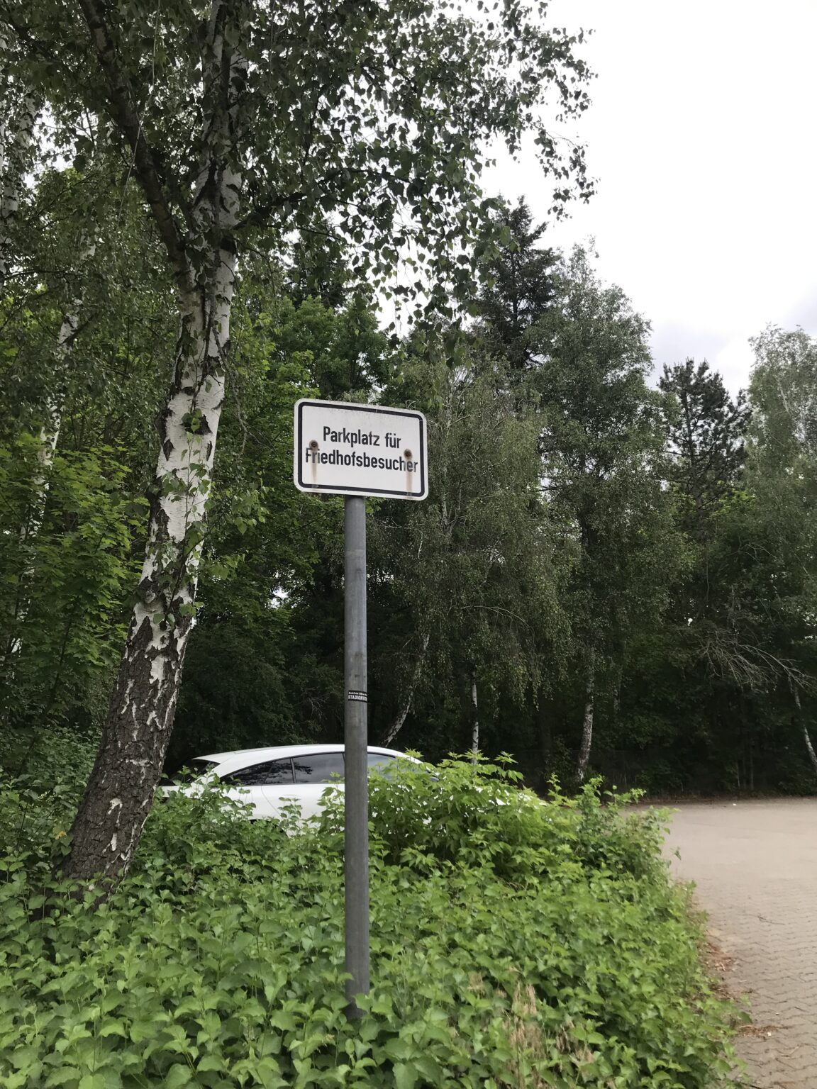 Wunderwelt Friedhof Am Fließtal